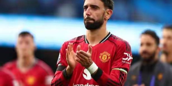 主动递投名状！曼联夏窗新猎物摊牌：偶像就是B费，梦剧场之门已敞开！