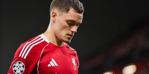 斯洛特自废武功！利物浦名宿：把维尔茨逐出首发，“迈巴赫”才是正解